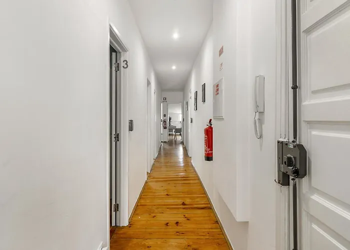 Gæstehus Whome Urban Tech Retreat, Modern Hubs For Remote Living Lisboa