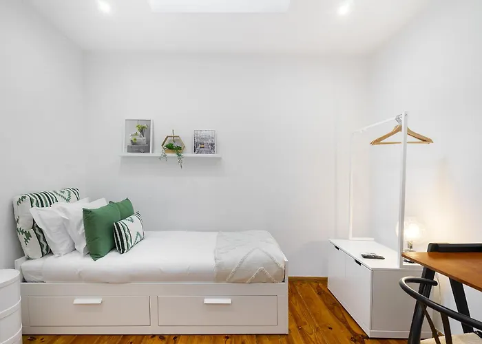 Whome Urban Tech Retreat, Modern Hubs For Remote Living Pensjonat Lizbona