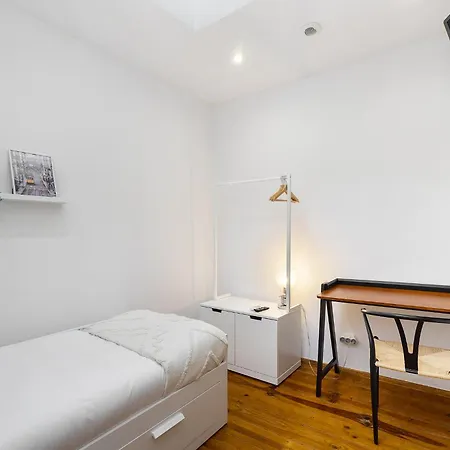 Penzion Whome Urban Tech Retreat, Modern Hubs For Remote Living *