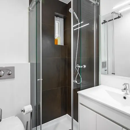 ゲストハウス Whome Urban Tech Retreat, Modern Hubs For Remote Living *